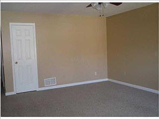 3rd image of 5812 Garden Walk W