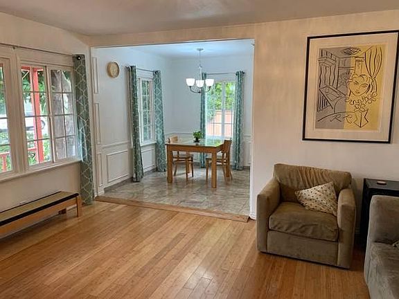 3rd image of 4238 La Salle Ave