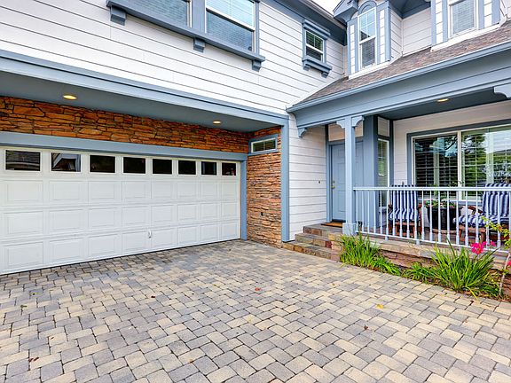 2nd image of 5226 Ballona Ln