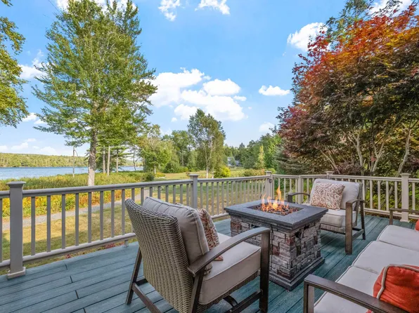 14 Island View Drive, Moultonborough, NH 03254