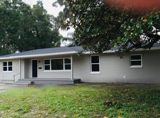 736 W Howry Ave, Deland, FL 32720