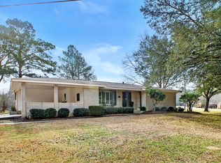 306 Ida St, Collins, MS 39428
