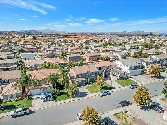 3rd image of 31885 Feather Creek Dr