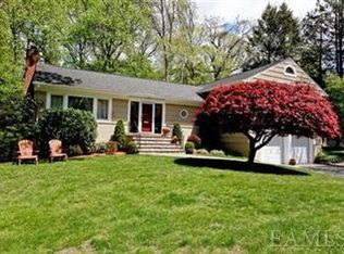 7 Mark Dr, Rye Brook, NY 10573