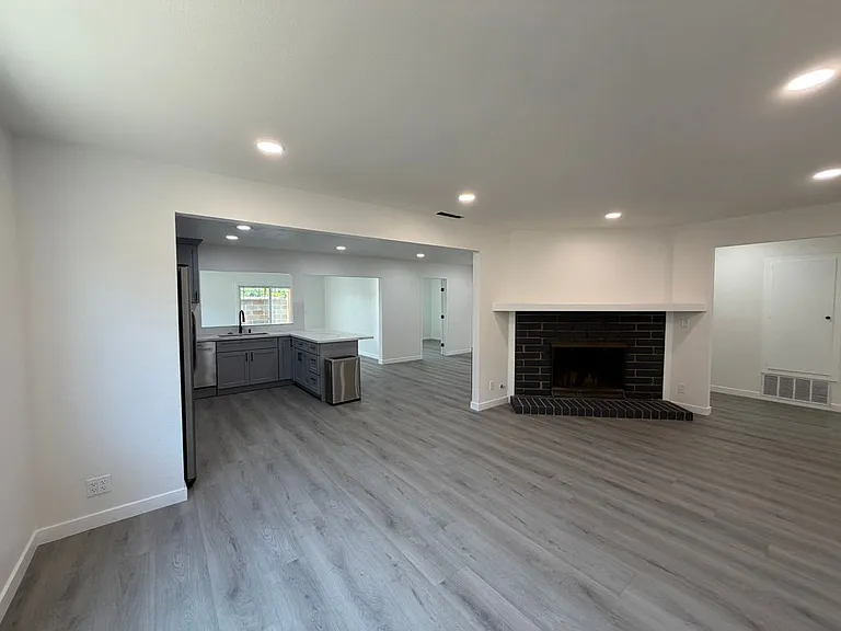 2512 W Fulcrum Pl — Photo 21