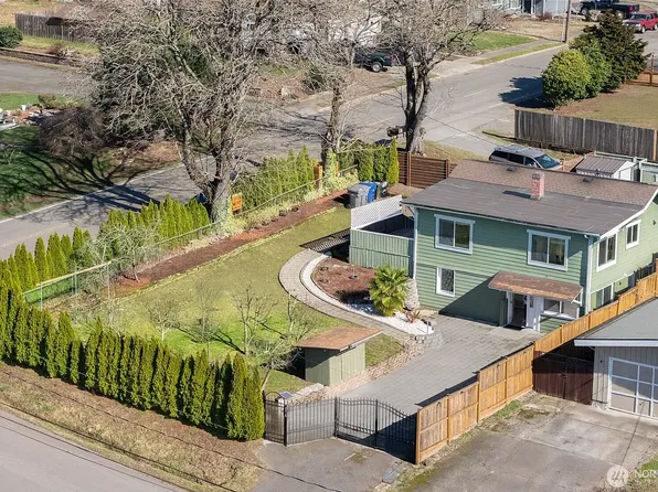 1701 NE 16th St, Renton, WA 98056