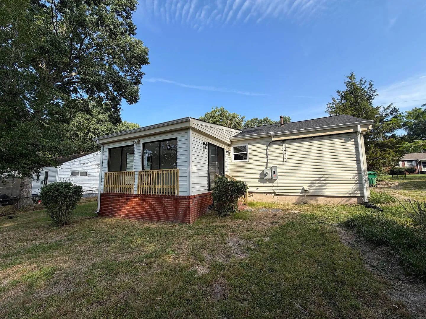 3-bedroom 1 full bath ranch style home w/ carport — Photo 3