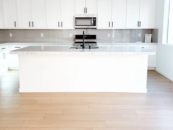 885 Dunkirk River Ct, Henderson, NV 89011