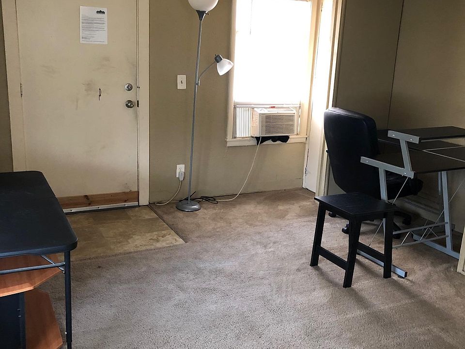 2nd image of 1109 N Scott Ave APT 5