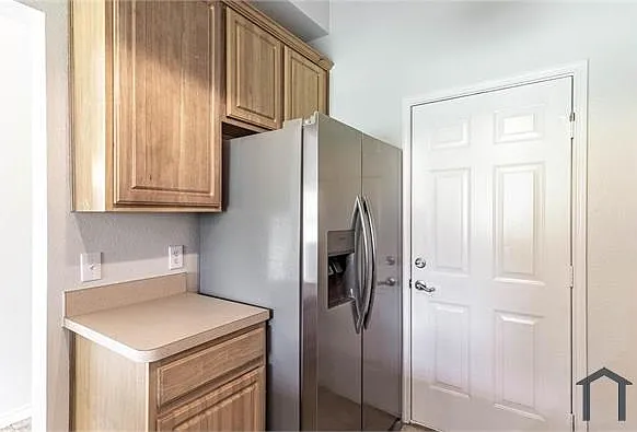 1600 Franklin Ave — Photo 5