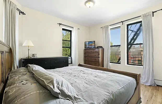 Rented by Owner | media 9