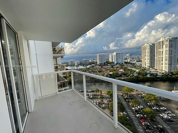 5th image of 3731 N Country Club Dr APT 2023