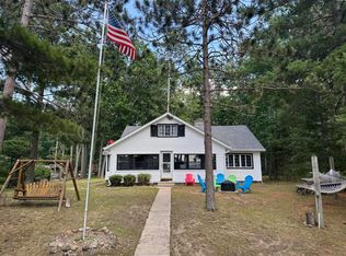 215 Pine Bluffs Rd, Roscommon, MI 48653