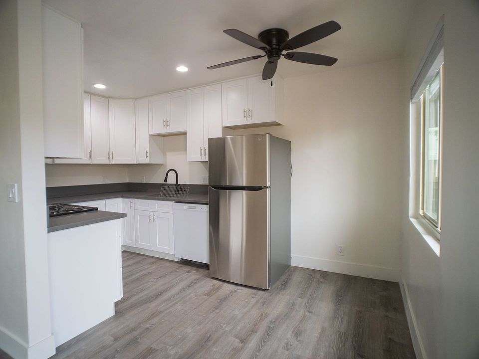 1st image of 545 Park Way APT 17