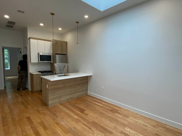 60-28 55th St #2L