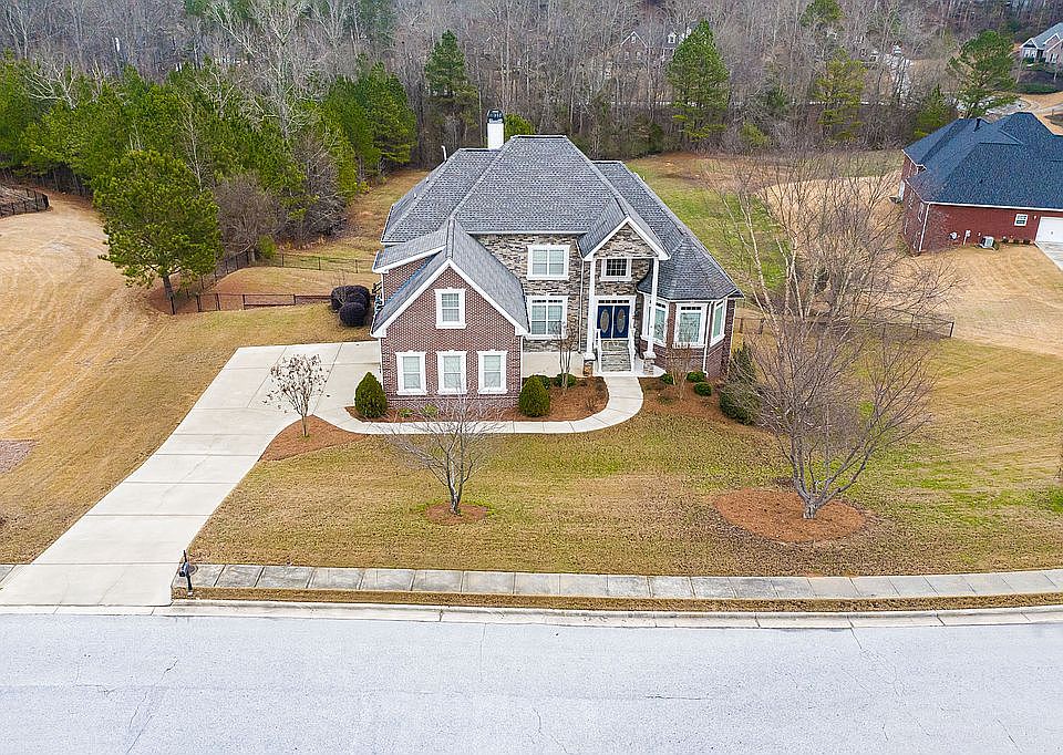 1st image of 810 Kennedy Ct