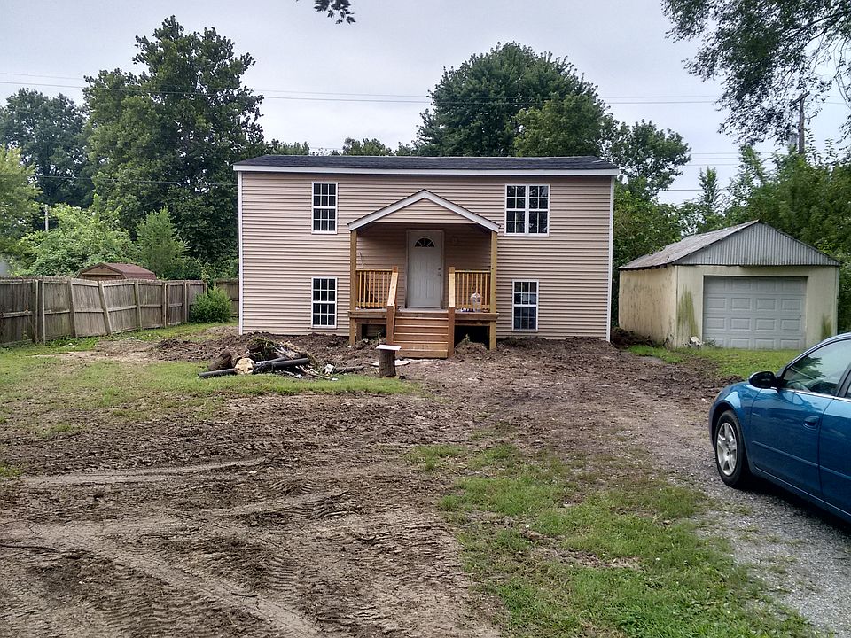 1st image of 2548 Hemlock Ave