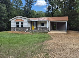 94 N Dennis Trl, Columbus, MS 39705