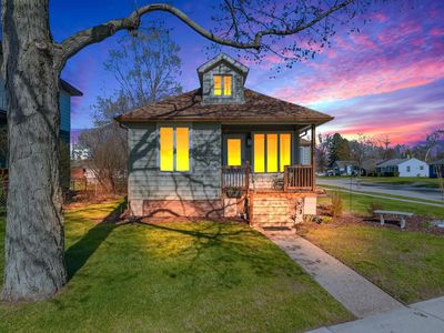 1802 Riverside Dr, Port Huron, MI, 48060