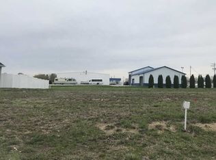 103 Trail Ridge Dr, Lexington, IL 61753