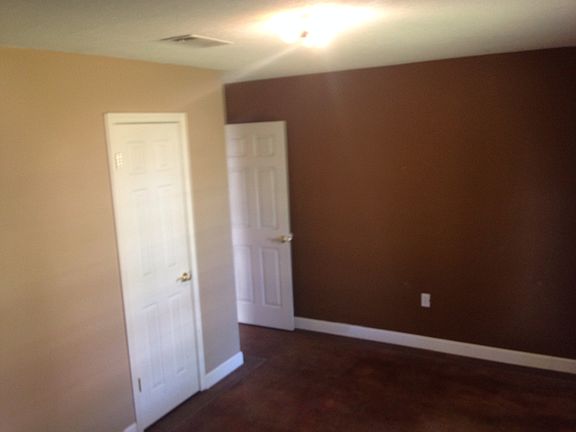 5th image of 2538 Saint John Pl