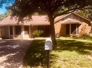 153 Machemehl Dr, Bellville, TX 77418