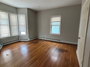 34 Burnett St FLOOR 2, Providence, RI 02907