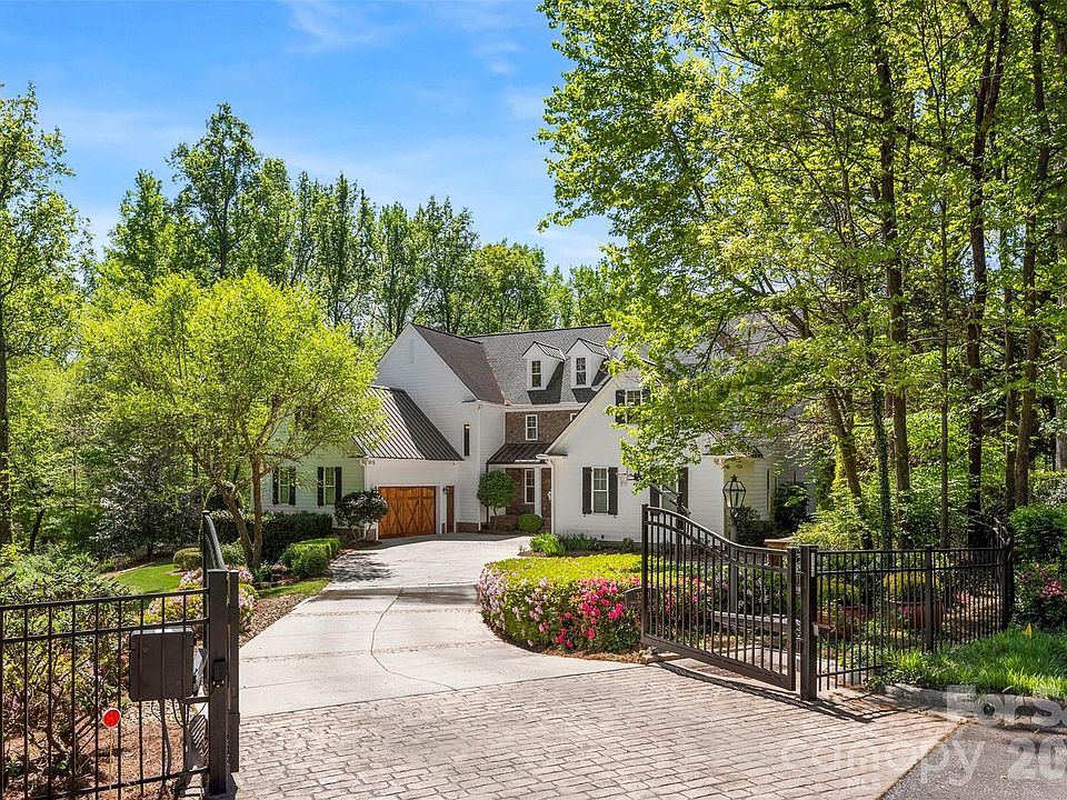 1st image of 3729 Eaglebrook Dr