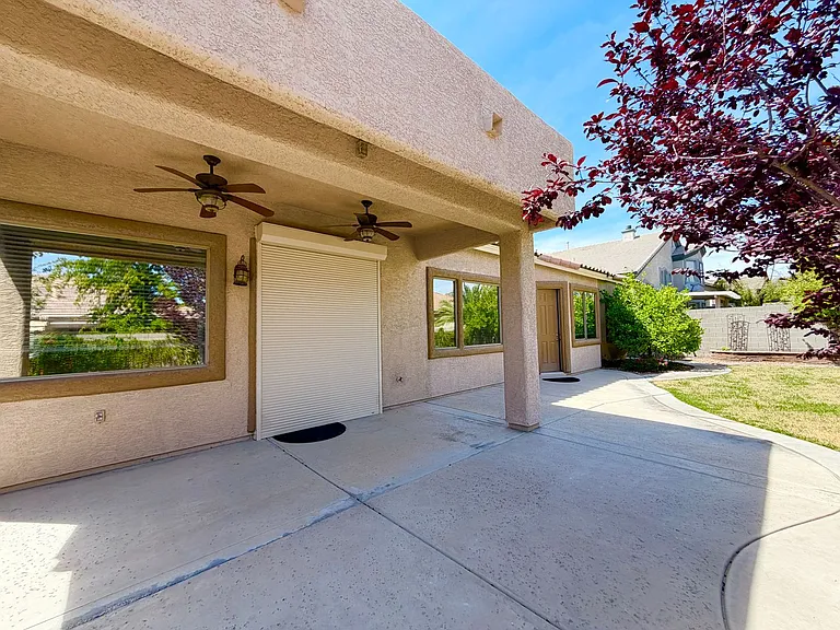2752 Glen Port St — Photo 35