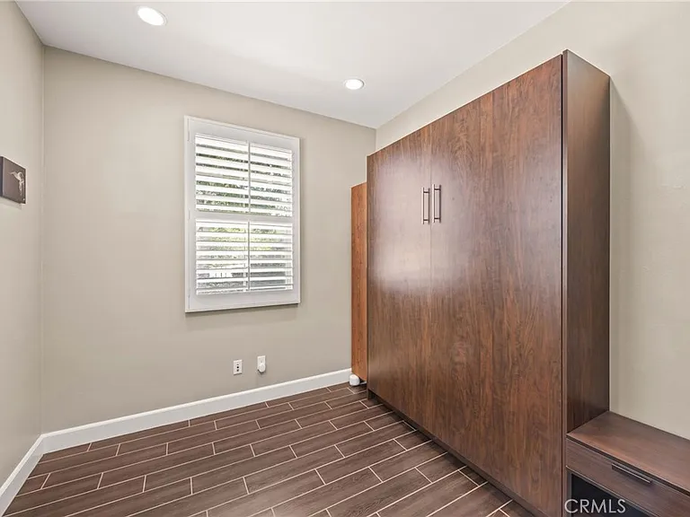 357 Laurel — Photo 24