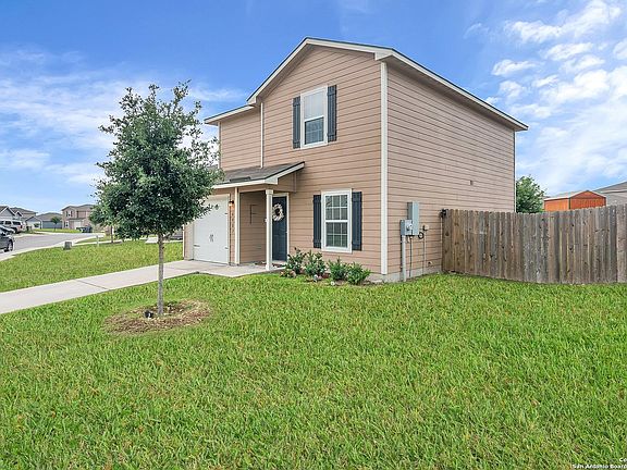 2nd image of 6807 TRESELLE LN