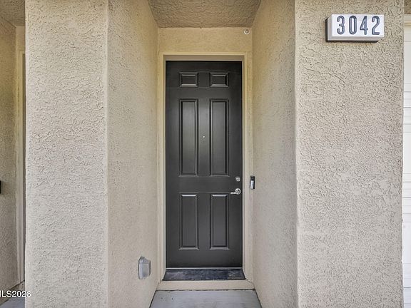 2nd image of 3042 Sterling Ridge Cir
