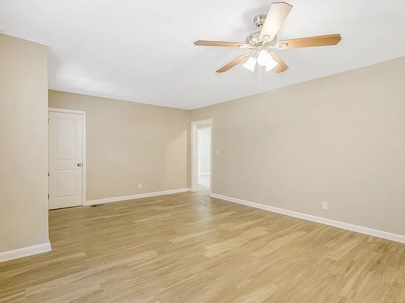 5th image of 2499 Sylvan Rd