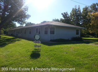 106 E Randolph St APT 8, Roanoke, IL 61561