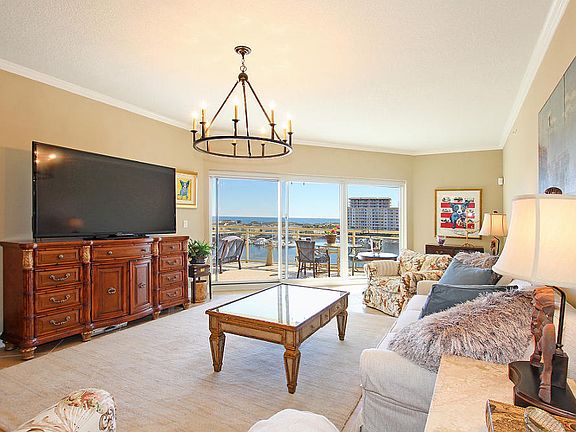 5th image of 770 Harbor Blvd Unit 5E