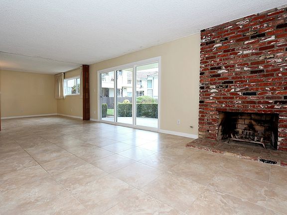 2nd image of 23057 Nadine Cir #A-554