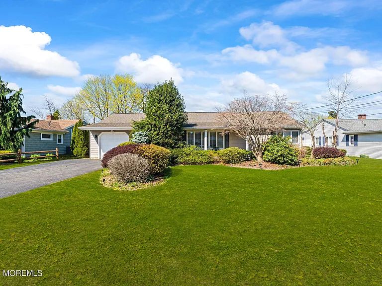 41 Poplar Ave — Photo 27