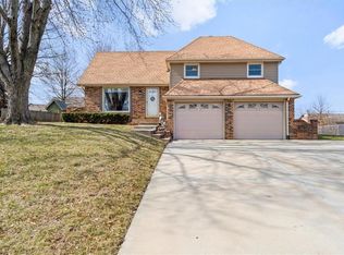 5224 Longview Rd, Shawnee, KS 66218