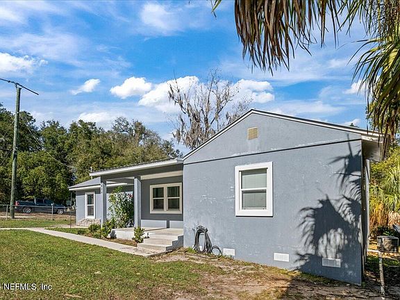 2nd image of 2024 ST JOHNS Avenue