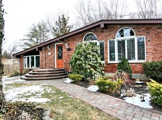 110 Helene Rd, Valley Cottage, NY 10989