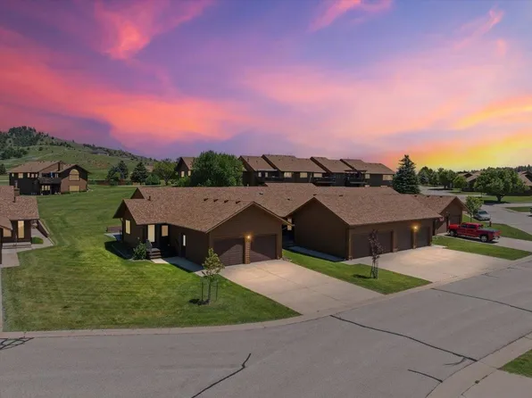 950 Country Club Dr, Spearfish, SD 57783