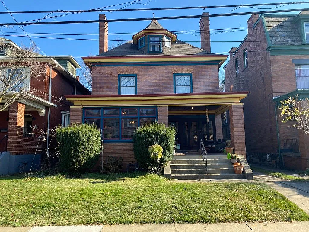 217 Gross St — Photo 1