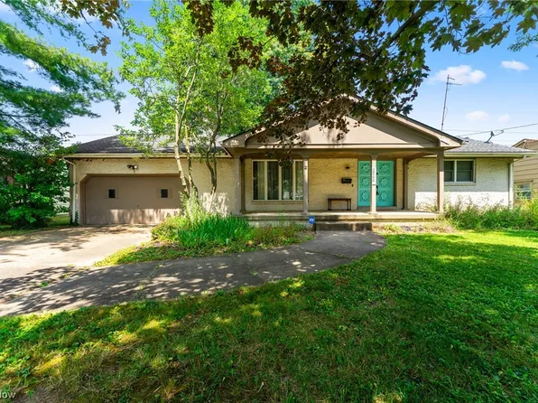 3949 S Schenley Ave, Youngstown, OH 44511