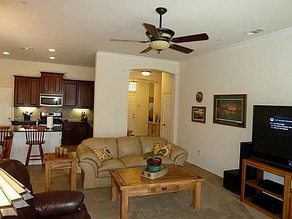 4th image of 315 Blackhaw Dr