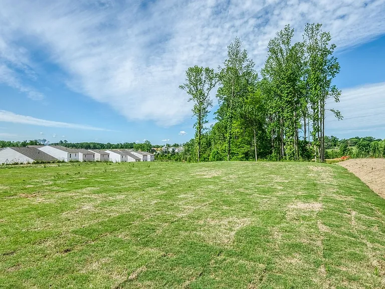 1014 Cleveland Meadows Trl — Photo 23