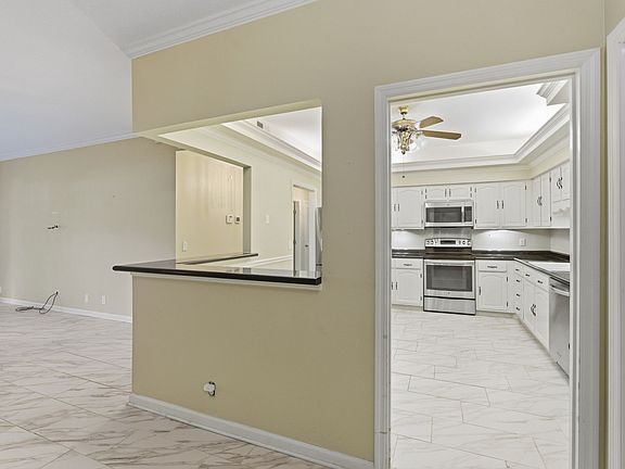 5th image of 4500 Post Rd Unit 4