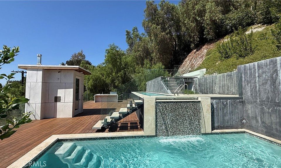 1st image of 3901 Avenida Del Sol