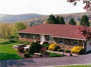 2265 Silver Creek Rd, Hellertown, PA 18055