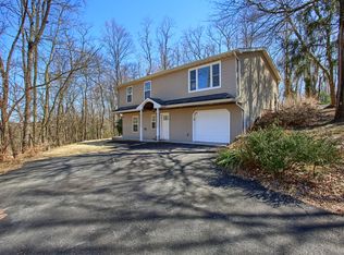 1 Shamrock Ln, Etters, PA 17319