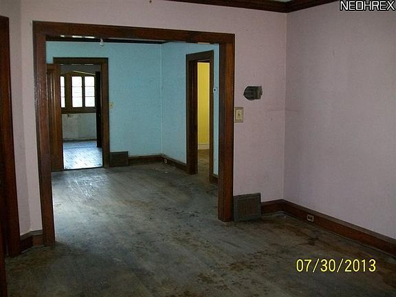 3rd image of 11009 Dale Ave